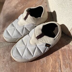 TEVA WOMEN Re EMBER MOC BIRCH WATER RESISTANT SHOES 6 Minor Flaw